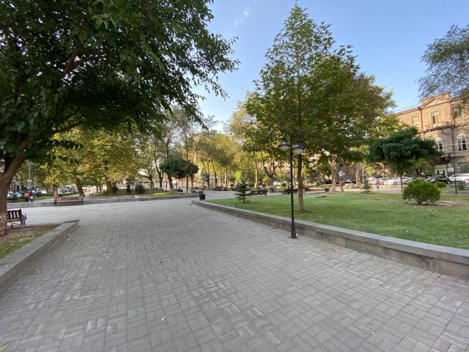 Modern Apartment For Rent In Buzand Street Bu944 Erywań Zewnętrze zdjęcie